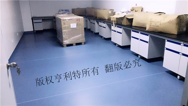 草莓视频成人网站建設時對實驗台安全間距要求有哪些？